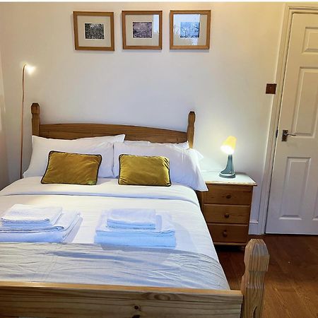 Lovely 2 Bedroom Garden Flat In London Bagian luar foto