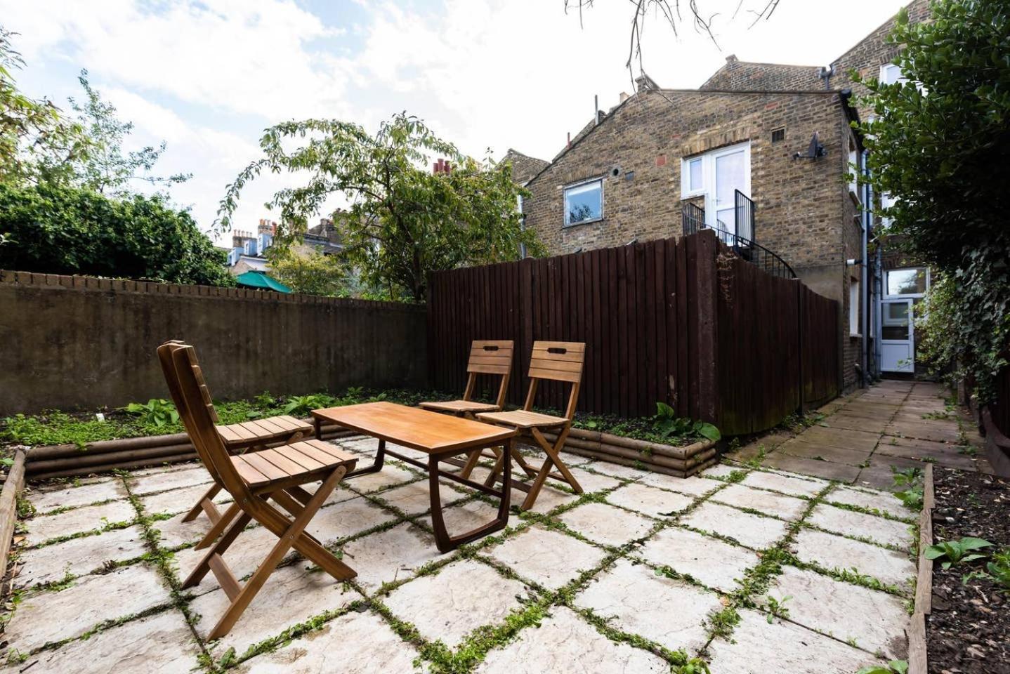 Lovely 2 Bedroom Garden Flat In London Bagian luar foto